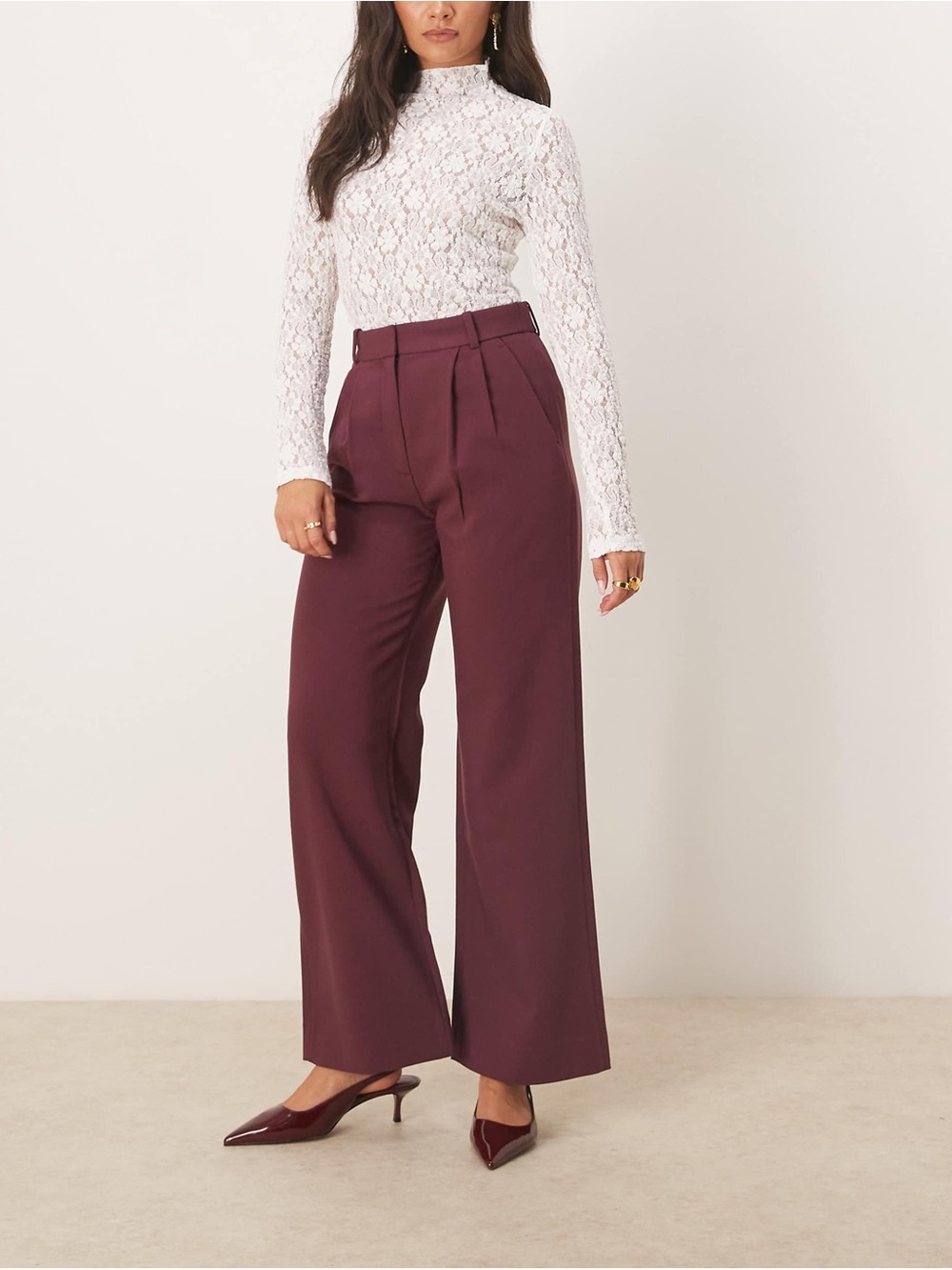 Abercrombie & Fitch sloane ultra high waist Trouser in burgundy Size 26 Short